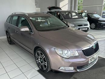 Skoda Superb 2.0 TDI Elegance Euro 5 5dr