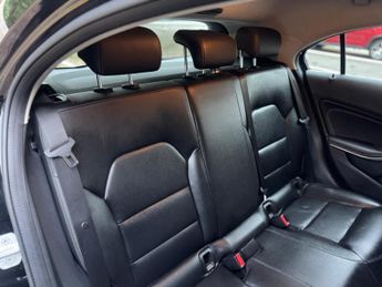 Mercedes-Benz A Class 1.5 A180d Sport (Executive) 7G-DCT Euro 6 (s/s) 5dr