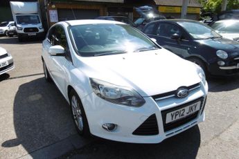 Ford Focus 1.0T EcoBoost Titanium Euro 5 (s/s) 5dr