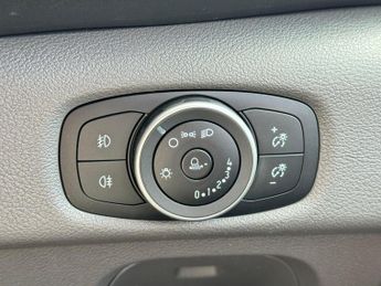 Ford Transit 2.0 350 EcoBlue Leader FWD L3 H3 Euro 6 (s/s) 5dr
