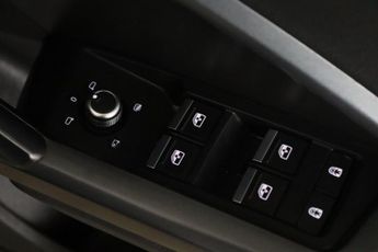 Audi Q3 1.5 TFSI CoD 35 S line Euro 6 (s/s) 5dr