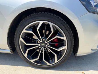Ford Focus 1.0T EcoBoost ST-Line X Auto Euro 6 (s/s) 5dr