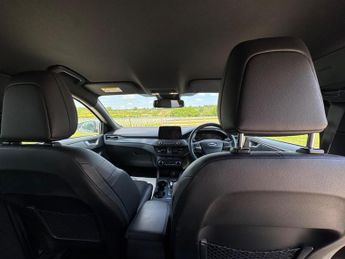 Ford Focus 1.0T EcoBoost ST-Line X Auto Euro 6 (s/s) 5dr