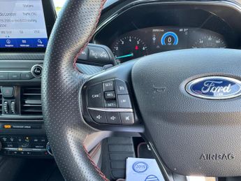 Ford Focus 1.0T EcoBoost ST-Line X Auto Euro 6 (s/s) 5dr