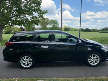 Toyota Auris 1.8 VVT-h Business Edition Touring Sports CVT Euro 6 (s/s) 5dr (
