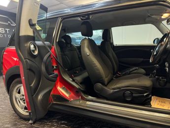MINI Clubman 1.6 Cooper Steptronic Euro 4 5dr