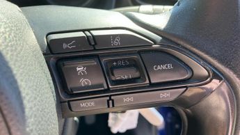 Toyota Yaris 1.5 VVT-h Design E-CVT Euro 6 (s/s) 5dr
