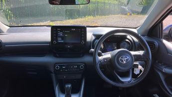 Toyota Yaris 1.5 VVT-h Design E-CVT Euro 6 (s/s) 5dr
