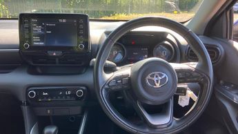 Toyota Yaris 1.5 VVT-h Design E-CVT Euro 6 (s/s) 5dr