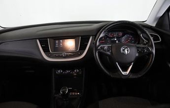 Vauxhall Grandland X 1.2 Turbo SE Premium Euro 6 (s/s) 5dr