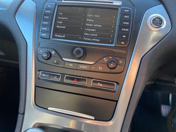 Ford Mondeo 2.0 TDCi Titanium X Business Edition Powershift Euro 5 5dr