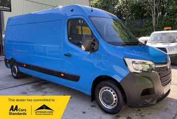 Renault Master 2.3 dCi ENERGY 35 Business FWD LWB Medium Roof Euro 6 (s/s) 4dr