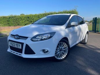 Ford Focus 1.0T EcoBoost Zetec Euro 5 (s/s) 5dr