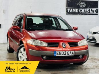 Renault Megane 1.6 VVT Dynamique 5dr