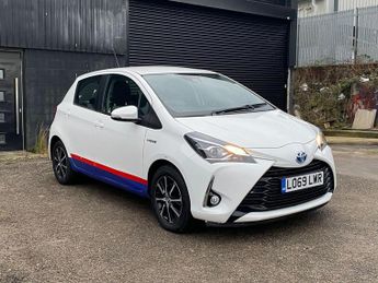 Toyota Yaris 1.5 VVT-h Icon Tech E-CVT Euro 6 (s/s) 5dr