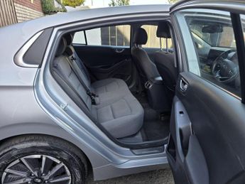 Hyundai IONIQ 38.3kWh Premium Auto 5dr