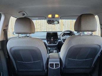 Hyundai IONIQ 38.3kWh Premium Auto 5dr