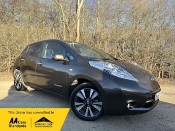 Nissan Leaf 30kWh Tekna Auto 5dr