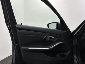 BMW 3 Series 2.0 330e 12kWh M Sport Touring Auto Euro 6 (s/s) 5dr