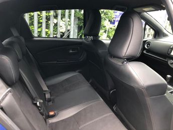 Toyota Yaris 1.5 VVT-h GR SPORT E-CVT Euro 6 (s/s) 5dr