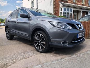 Nissan Qashqai 1.6 DIG-T Tekna 2WD Euro 6 (s/s) 5dr