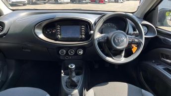 Toyota Aygo X 1.0 VVT-i Pure Euro 6 (s/s) 5dr
