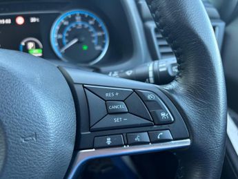 Nissan Leaf 40kWh Acenta Auto 5dr