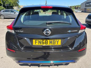 Nissan Leaf 40kWh Acenta Auto 5dr