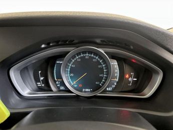 Volvo V40 Cross Country 2.0 D3 Pro Euro 6 (s/s) 5dr