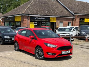 Ford Focus 1.0T EcoBoost ST-Line Euro 6 (s/s) 5dr