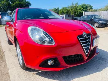 Alfa Romeo Giulietta 1.6 JTDM-2 Distinctive Euro 5 (s/s) 5dr