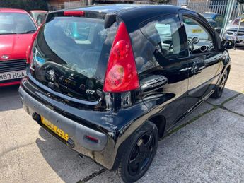 Peugeot 107 1.0 12V Allure Euro 4 3dr