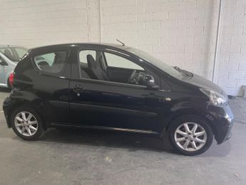 Toyota AYGO 1.0 VVT-i Black MultiMode Euro 4 3dr