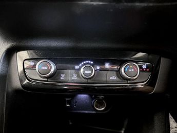 Vauxhall Corsa Electric 50kWh Elite Nav Premium Auto 5dr (7.4Kw Charger)