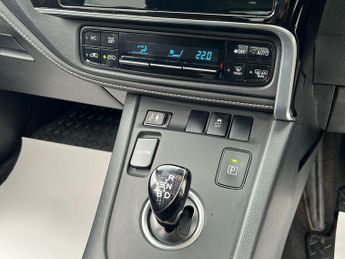 Toyota Auris 1.8 VVT-h Icon Tech CVT Euro 6 (s/s) 5dr