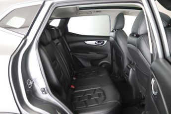Nissan Qashqai 1.3 DIG-T N-Motion DCT Auto Euro 6 (s/s) 5dr