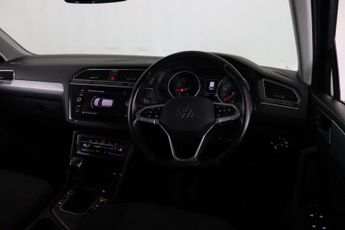 Volkswagen Tiguan 1.5 TSI Life Euro 6 (s/s) 5dr