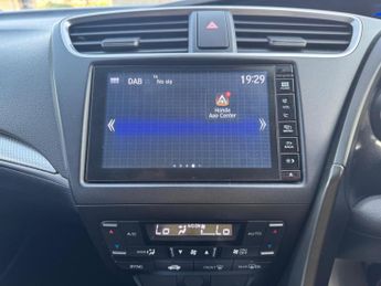 Honda Civic 1.8 i-VTEC SE Plus (Navi) Auto Euro 6 5dr