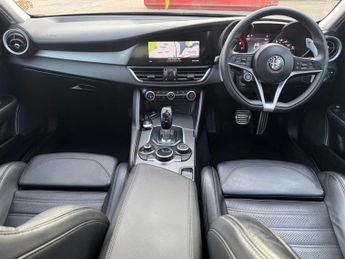 Alfa Romeo Giulia 2.0T Veloce Auto Euro 6 (s/s) 4dr
