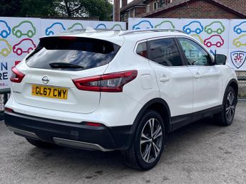 Nissan Qashqai 1.6 dCi N-Connecta XTRON Euro 6 (s/s) 5dr