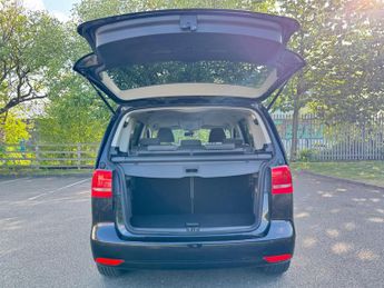 Volkswagen Touran VW Touran 1.4 TSI SE DSG 5dr (7 Seats)