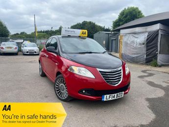 Chrysler Ypsilon 1.2 Black&Red Euro 5 (s/s) 5dr