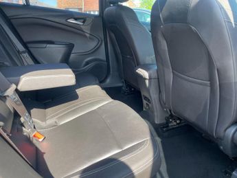 Vauxhall Astra 1.6 CDTi Elite Nav Sports Tourer Auto Euro 6 5dr