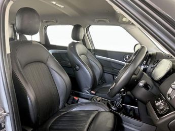 MINI Countryman 1.5 10kWh Cooper SE Exclusive Auto ALL4 Euro 6 (s/s) 5dr