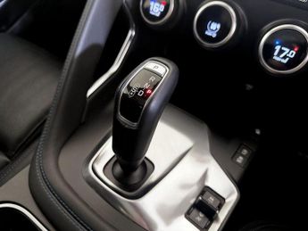 Jaguar E-PACE 2.0 D180 R-Dynamic SE Auto AWD Euro 6 (s/s) 5dr