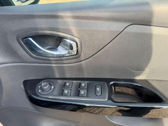 RENAULT CAPTUR 1.2 TCe ENERGY Dynamique S Nav SUV 5dr Petrol Auto Euro 6 (s/s) 