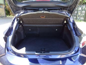 Toyota Corolla 1.8 VVT-h Design CVT Euro 6 (s/s) 5dr