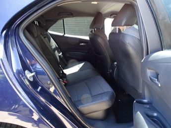 Toyota Corolla 1.8 VVT-h Design CVT Euro 6 (s/s) 5dr