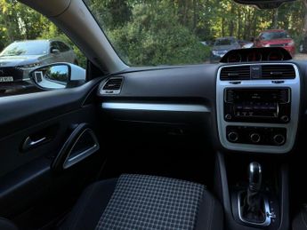 Volkswagen Scirocco 2.0 TDI BlueMotion Tech DSG Euro 6 (s/s) 3dr