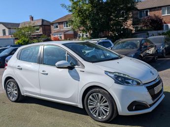 Peugeot 208 1.2 PureTech Signature Euro 6 (s/s) 5dr